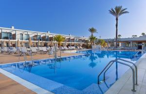 Bazén v ubytování H10 Ocean Dreams Hotel Boutique - Adults Only nebo v jeho okolí