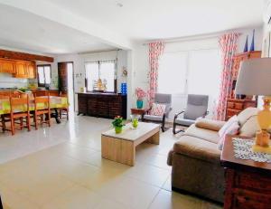 Posedenie v ubytovaní VACAY Villa Zen, relax perfecto, en la Costa Brava, L'Escala!