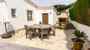 Patio alebo iná vonkajšia časť ubytovania VACAY Villa Zen, relax perfecto, en la Costa Brava, L'Escala!