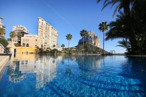 Bazén v ubytování Apartamento Paradero de Ifach - Costa CarpeDiem nebo v jeho okolí