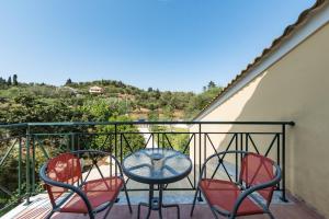 A balcony or terrace at Villa Varka