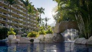 Bassein majutusasutuses Barceló Puerto Vallarta - All Inclusive või selle lähedal