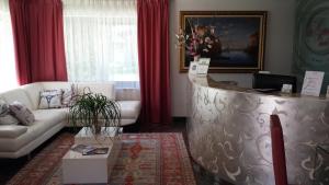 Posedenie v ubytovaní La Grotta Hotel