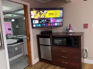 En tv och/eller ett underhållningssystem på Orbits Inn