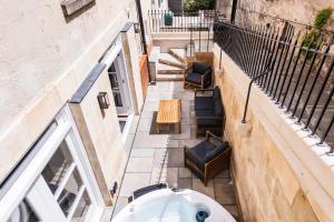 Gallery image of Wine Vaults Apartment in Bath