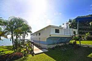 Building kung saan naroon ang holiday home