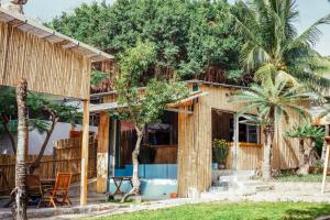 Foto da galeria de Villa Đảo Hoa Vàng Cam Ranh - Venuestay em Cam Ranh