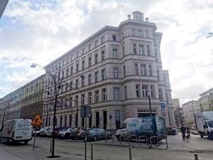 Budynek, w którym mieści się apartament