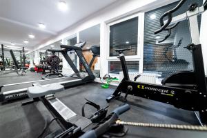 Posilňovňa alebo fitness centrum v ubytovaní Apartamenty Przy IV Śluzie - LUX 50m2