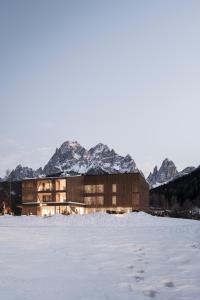 Γενική θέα στο βουνό ή θέα στο βουνό από  αυτό το ξενοδοχείο διαμερισμάτων