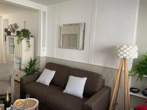 Posezení v ubytování La Jonquille de St Vaast La Hougue