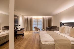 Postel nebo postele na pokoji v ubytování Corsendonk Hooge Heyde + 60 fotografií