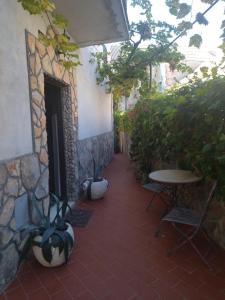 Imagen de la galería de Apartments Maja i Mate, en Sućuraj