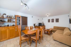 Fotografie z fotogalerie ubytování Apartment Mares with Stunning Sea View v destinaci Baška Voda + 21 fotografií