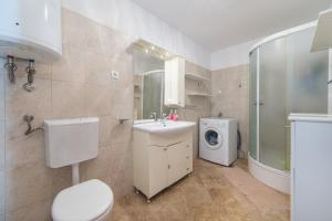 Fotografie z fotogalerie ubytování Apartment Mares with Stunning Sea View v destinaci Baška Voda