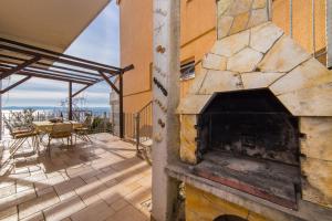 Fotografie z fotogalerie ubytování Apartment Mares with Stunning Sea View v destinaci Baška Voda