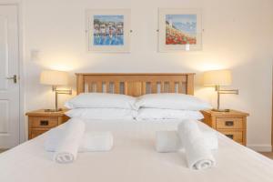 Кровать или кровати в номере Apters Hill House
