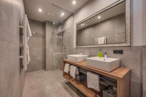 Koupelna v ubytování Kleiner Alpiner Boudoir in der Residenz Silvretta - Inklusive Silvretta Card Premium