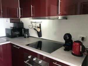 A kitchen or kitchenette at TORRES DEL SOL 15 floor THE HIGHTEST