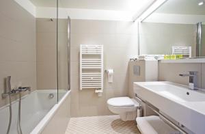 Bagno di Golden Tulip Avignon Le Paradou