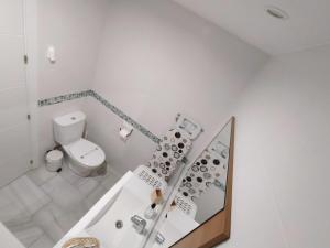 A bathroom at Pueblo Blanco