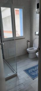 Kylpyhuone majoituspaikassa Perla del mare
