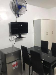 A television and/or entertainment centre at RV3 TRANSIENT HOUSE