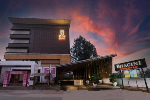Gallery image of Icon Business Hotel by Bhagini in Bangalore