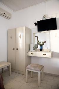 A bathroom at Psiloritis Elena