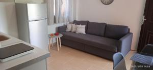 Χώρος καθιστικού στο lemonishouse by the sea 1 +11 φωτογραφίες