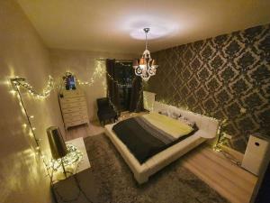 Postel nebo postele na pokoji v ubytování Nowoczesny Apartament 85m2 Muranów, Warszawa - Śródmieście
