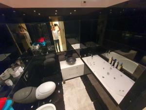 Koupelna v ubytování Nowoczesny Apartament 85m2 Muranów, Warszawa - Śródmieście