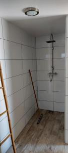 Ванная комната в Le Chalet Castor - Camping International - Bomal - Durbuy