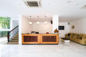 TV a/nebo společenská místnost v ubytování Hotel Ganthera Kandy