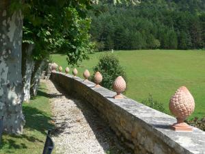 Zahrada ubytování Clos de Mont July, chambres avec vue et terrasse dans demeure historique