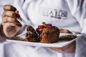 Jedlo v ubytovaní bed & breakfast alebo blízkom okolí