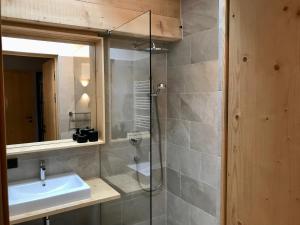 Koupelna v ubytování Hof Ida + 37 fotografií