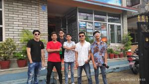 Επισκέπτες που μένουν στο Hotel Pokhara Paradise