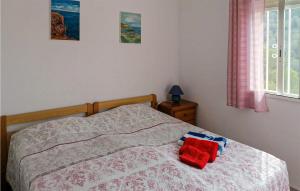 Posteľ alebo postele v izbe v ubytovaní Pet Friendly Home In La Font Den Carros