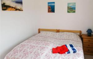 Posteľ alebo postele v izbe v ubytovaní Pet Friendly Home In La Font Den Carros
