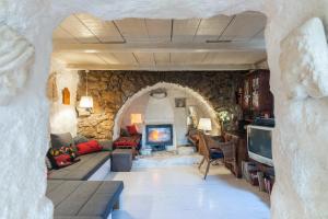 Gallery image of Rustic Art House Kras Krk in Kras