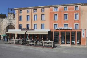Budova, kde se hotel nachází