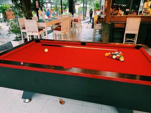 Biliár nebo kulečník v ubytování ViVi Hotel Resort