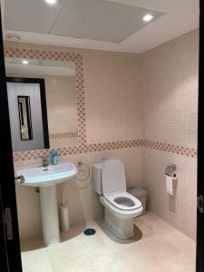 A bathroom at Buena Vista D3