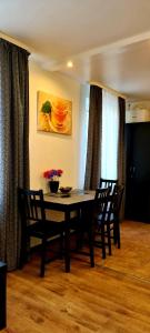 Khu vực ghế ngồi tại Vezanhouse +7 ảnh