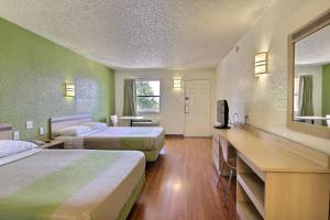 Gallery image of Motel 6 Austin, TX - Central Downtown UT in Austin
