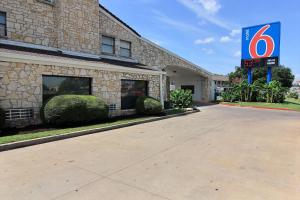 Fotografie z fotogalerie ubytování Motel 6 Austin, TX - Central Downtown UT v destinaci Austin