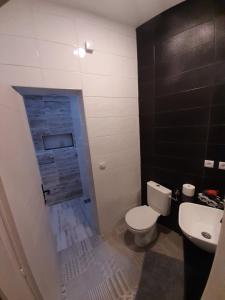Koupelna v ubytování Apartman Centar 2