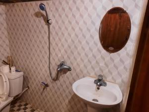 Gallery image of Chook Bungalow in Ha Giang