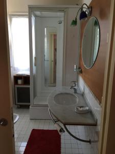 A bathroom at Aparthotel Manfrè
